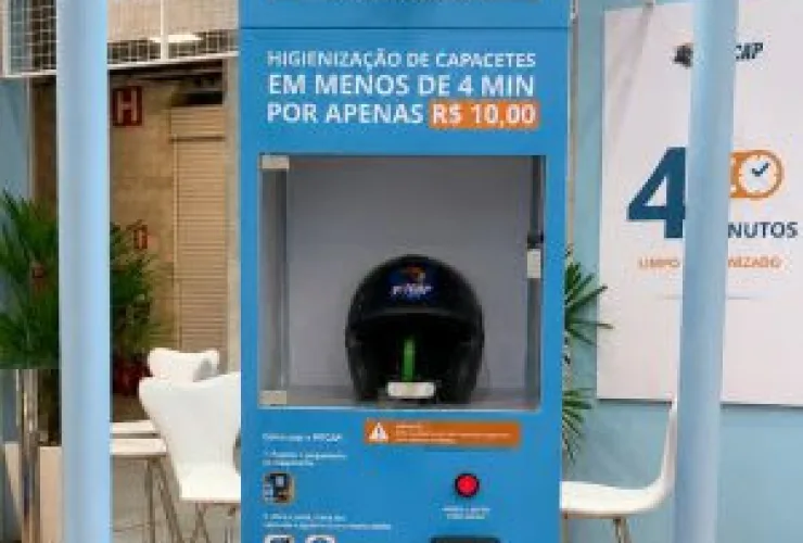 Máquinas que higienizam capacetes por R$ 10 devem chegar ao Paraná em 2026