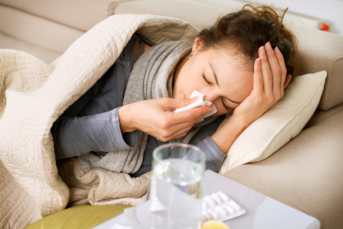 Automedicação pode agravar as doenças respiratórias comuns no inverno