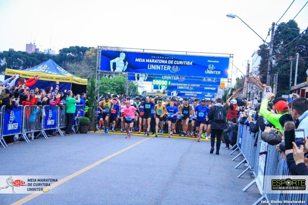 Meia Maratona de Curitiba Uninter reúne mais de 3 mil pessoas