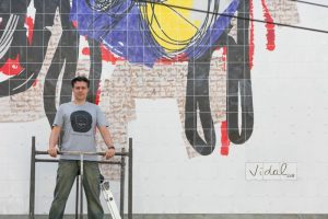 No Dia Mundial Sem carro, Curitiba inaugura primeiro mural sobre mobilidade urbana