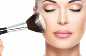 8 erros de maquiagem que conferem um aspecto envelhecido ao rosto
