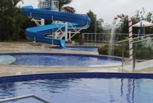 Camboa de Paranaguá inaugura a maior piscina em hotel do Litoral do Paraná