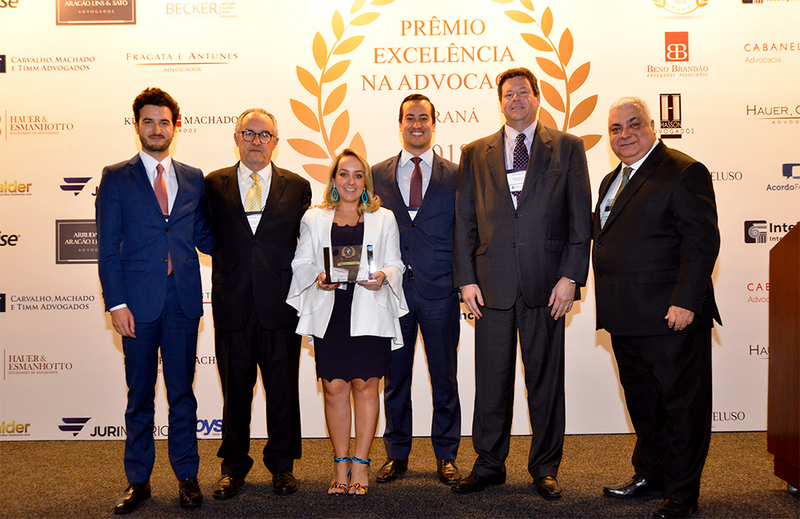 Küster Machado recebe prêmio “Excelência na Advocacia Paraná”