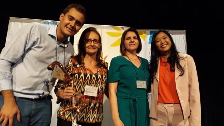 Colégio de Marmeleiro, que aplica educação empreendedora, do Sebrae/PR, é premiado em São Paulo