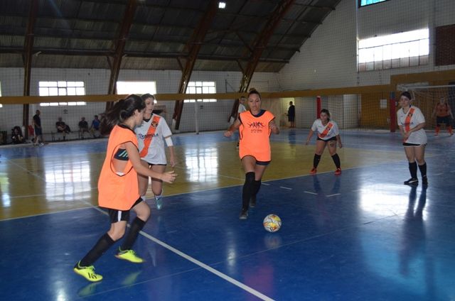 Time do projeto Fut5 Legal da CAA/PR conquista 2º lugar na I Copa Legal de Futsal Feminino