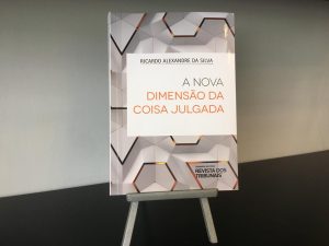 Advogado lança livro "A Nova Dimensão da Coisa Julgada" em Curitiba