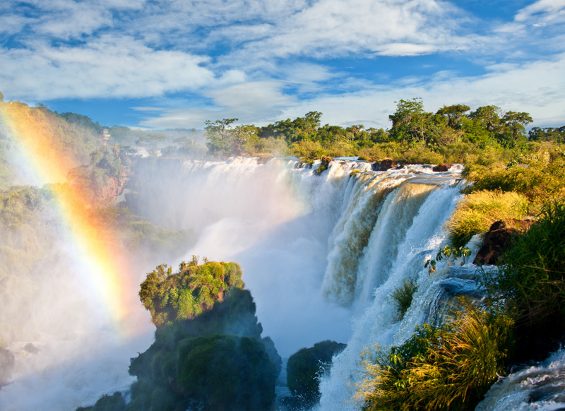 Passeios no lado Argentino das Cataratas do Iguazú proporcionam imersão à natureza