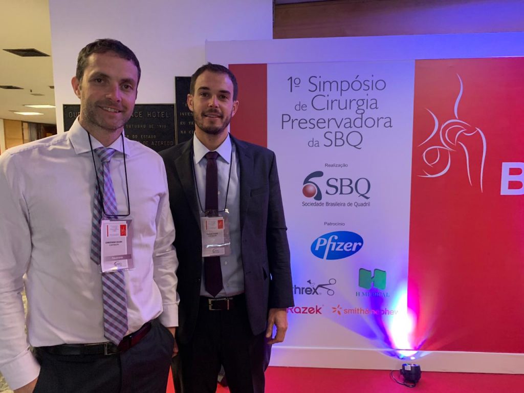 Ortopedistas de Curitiba participam como instrutores em evento sobre cirurgia de quadril em Belo Horizonte