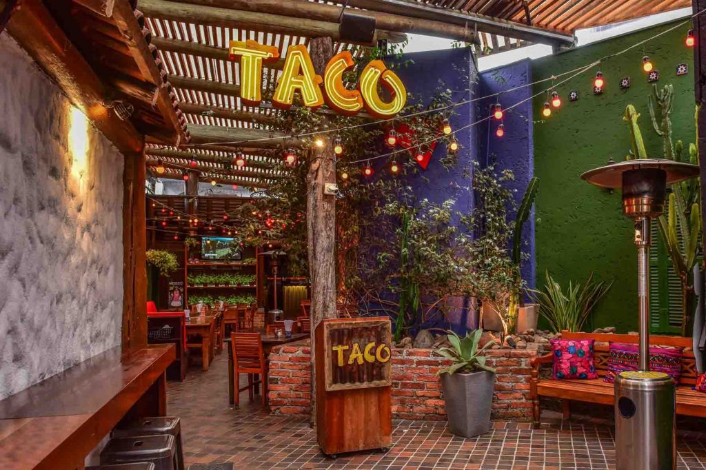 Contagem regressiva: Taco El Pancho realiza festa para comemorar 25 anos