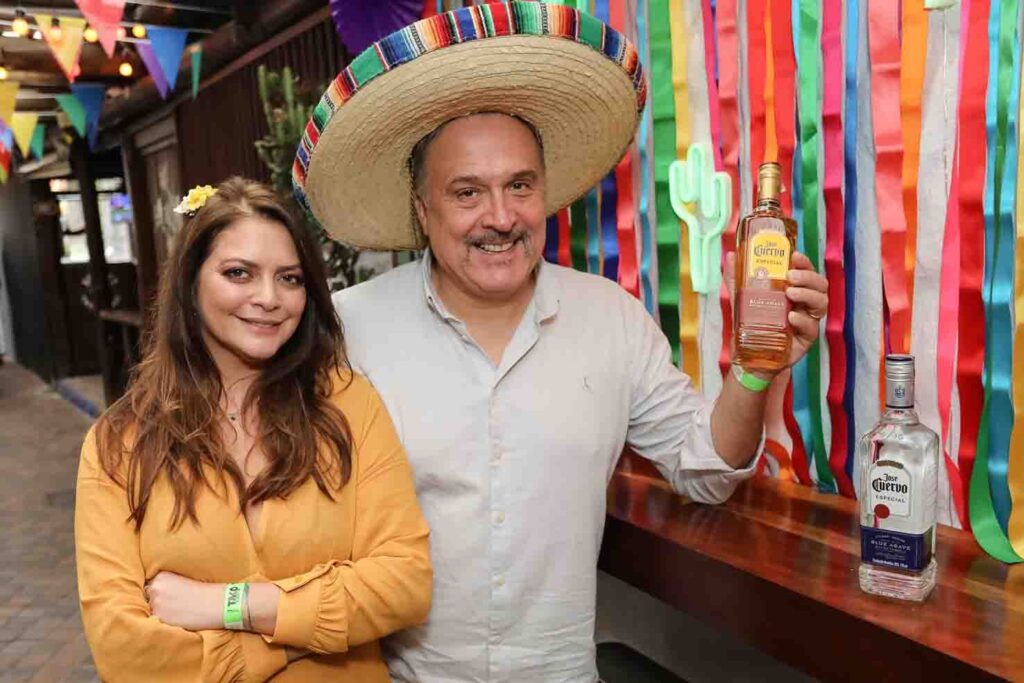 Festa com maratona de shows comemorou aniversário do Taco el Pancho