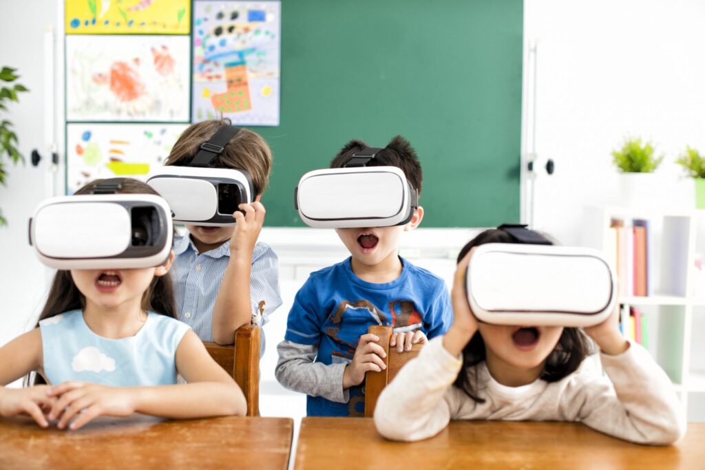 Escola de idiomas em Curitiba usa tecnologia VR para imersão dos alunos