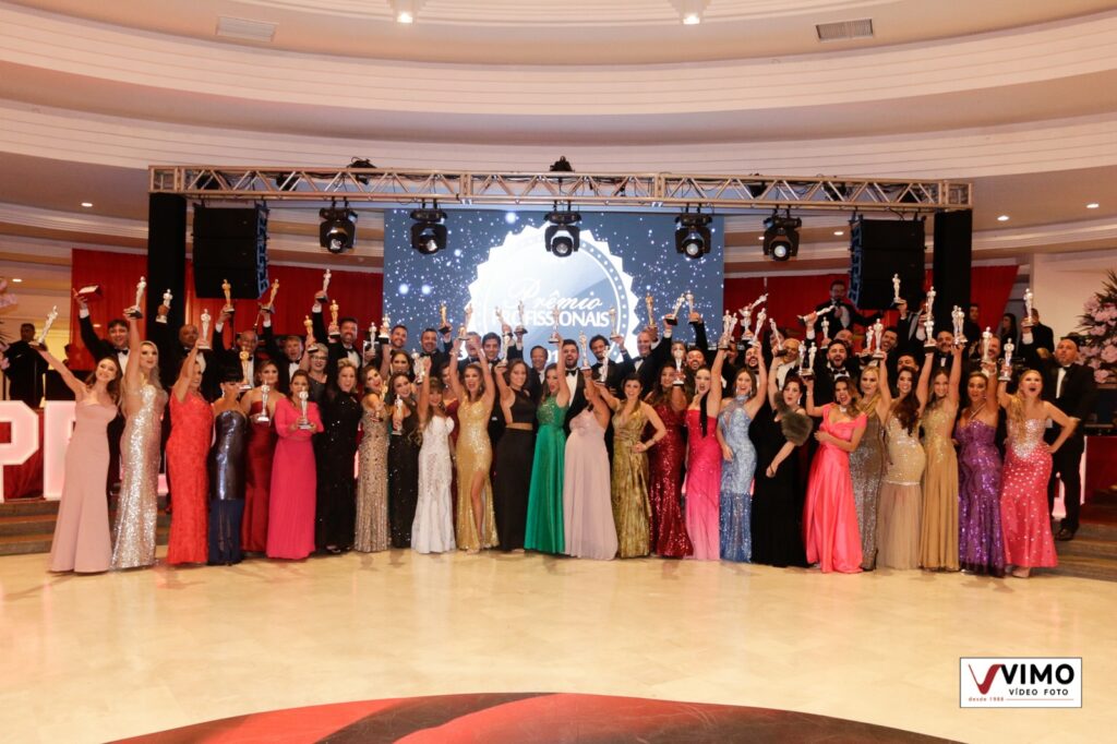Baile de Gala do Prêmio Profissionais 2019 foi cheio de glamour e sucesso