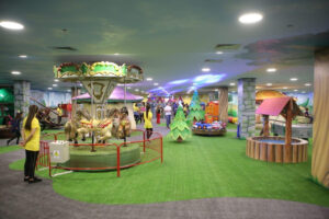 Parque infantil no Catuaí Shopping Londrina abre espaço para sessões de terapia