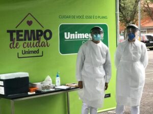 Médicos da Unimed Curitiba podem fazer exame para detectar COVID-19