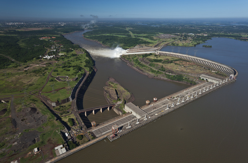Itaipu produz 35 milhões de MWh em 2020, energia suficiente para iluminar o mundo por 13 horas e meia