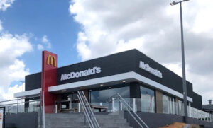 McDonald's inaugura restaurante em Curitiba