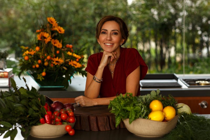 Chef Kika Marder lança canal de culinária no Youtube para compartilhar segredos de sua premiada cozinha