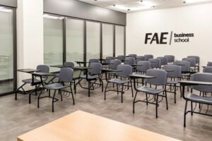 FAE Business School expande atividades em Santa Catarina com nova unidade em Itajaí