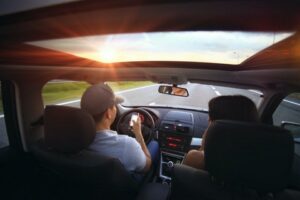 ACP firma parceria com Waze Carpool para  promover a carona compartilhada em Curitiba