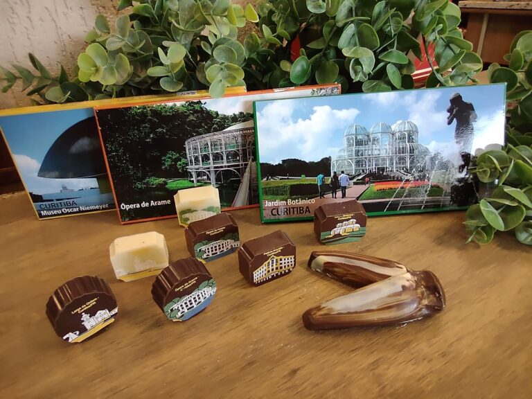Empresa fatura com chocolates inspirados em pontos turísticos de Curitiba