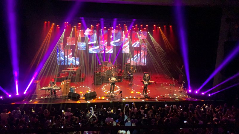 Banda Dire Straits Legacy volta a Curitiba em maio