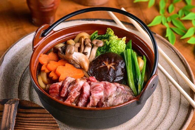 Entradas e pratos quentes da cozinha japonesa em destaque no Aizu