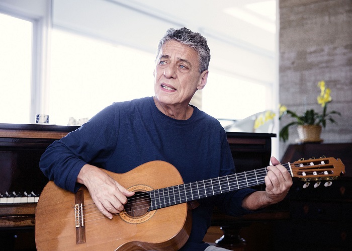 Show de Chico Buarque no Guairão tem duas sessões lotadas