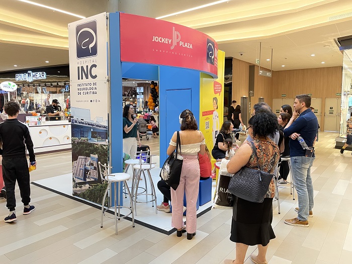 Hospital INC promove ação de conscientização do AVC, saúde da mulher e do homem, no Jockey Plaza