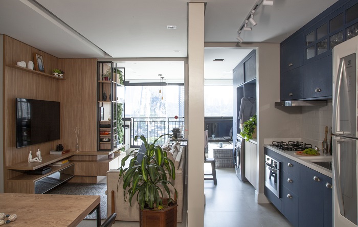 Boas soluções na arquitetura de interiores otimizam apto de 68m² e resolvem bem a vida de casal de moradores