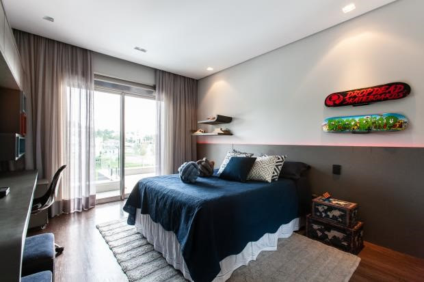 Com layout personalizado, casa de 765m² ganha sofisticação e elegância  