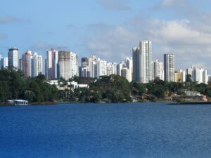 Setor de condomínios cresce no Brasil e mercado exige profissionais capacitados para fazer a gestão desses ambientes coletivos