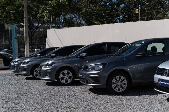 Comprar, financiar ou assinar carro? Conheça vantagens e desvantagens de cada opção