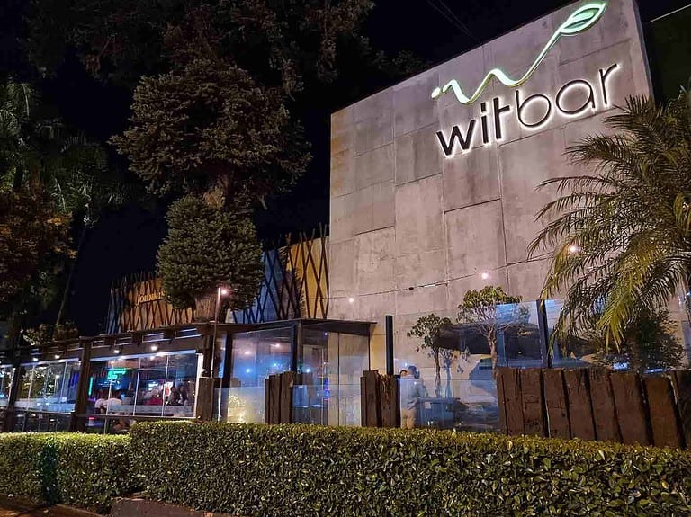 Wit bar tem semana agitada com pagode e sertanejo