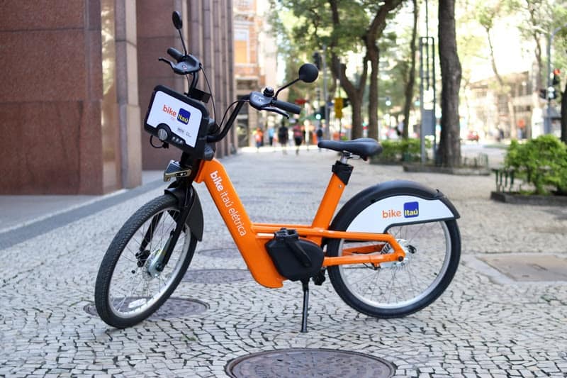 Deslocamentos de bicicletas elétricas compartilhadas aumentam 27% em relação ao ano passado