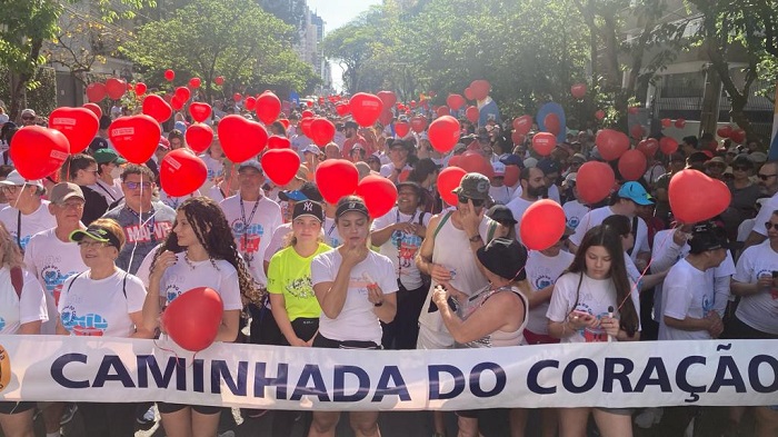 Caminhada do Coração reuniu sete mil pessoas no domingo em Curitiba
