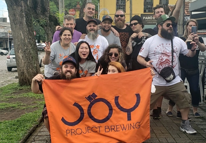 Cervejaria de Curitiba promove tour cervejeiro por 10 bares da cidade