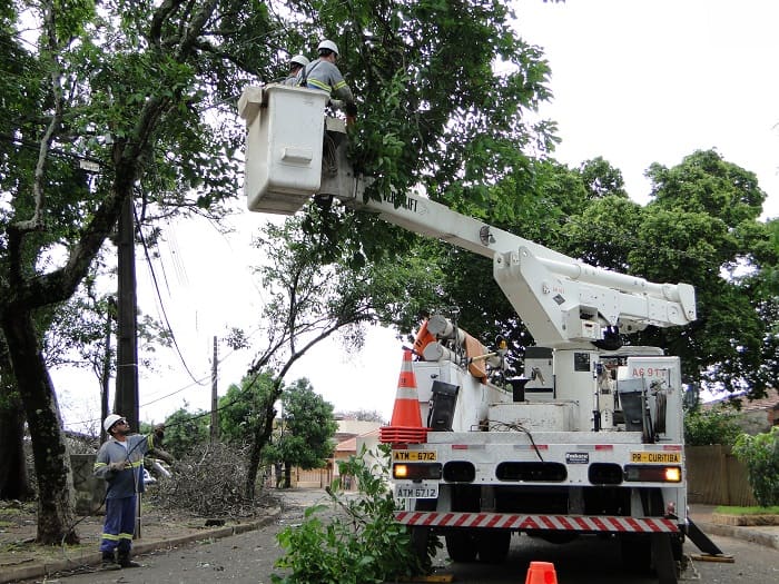 Temporais com ventos fortes afetam rede de energia com cada vez mais intensidade