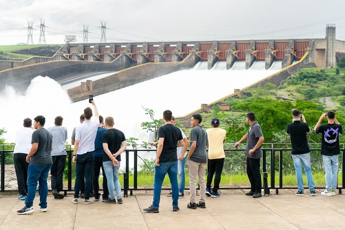 Turismo de Itaipu já recebeu 418 mil visitantes este ano