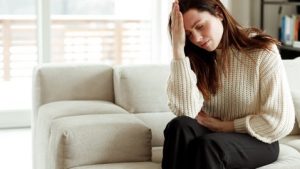 Dores e desconfortos "comuns" podem esconder uma doença grave que atinge mulheres com idade entre 20 e 50 anos