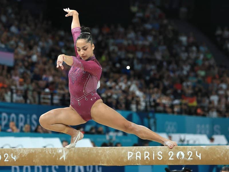 Julia Soares, medalhista Olímpica, faz tarde de autógrafos no Shopping Estação