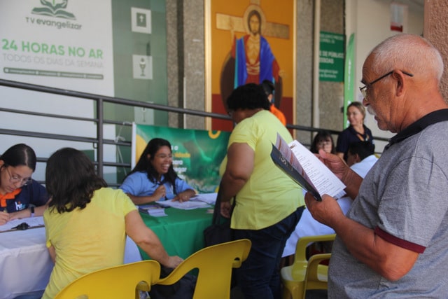 Feirão de Empregos da Evangelizar oferece 305 vagas de trabalho