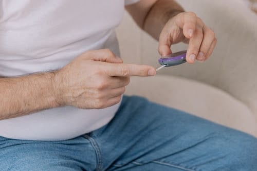 Complicações do diabetes aumentam risco 
de transtornos mentais, conclui estudo