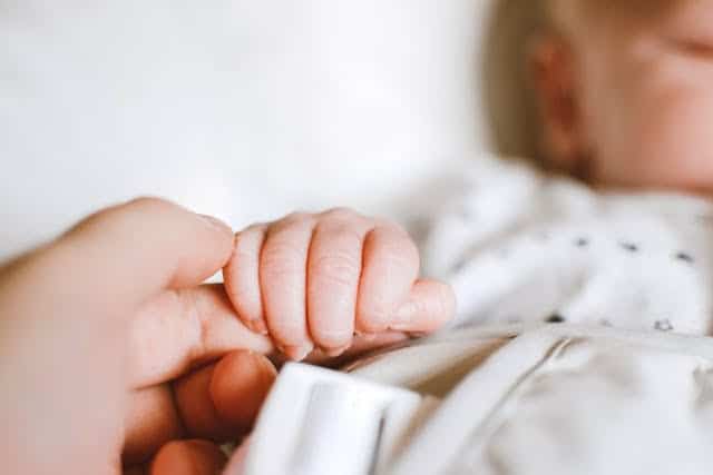 Fumaça de queimadas na gravidez pode afetar o peso do bebê